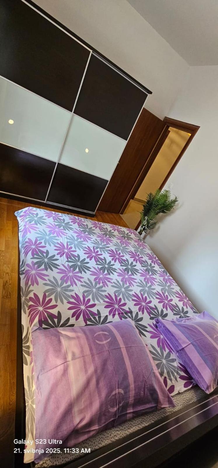 Adela Apartments - Beach Znjan Split Ngoại thất bức ảnh